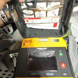 Physio Control Lifepak 1000 (Defibrillator)