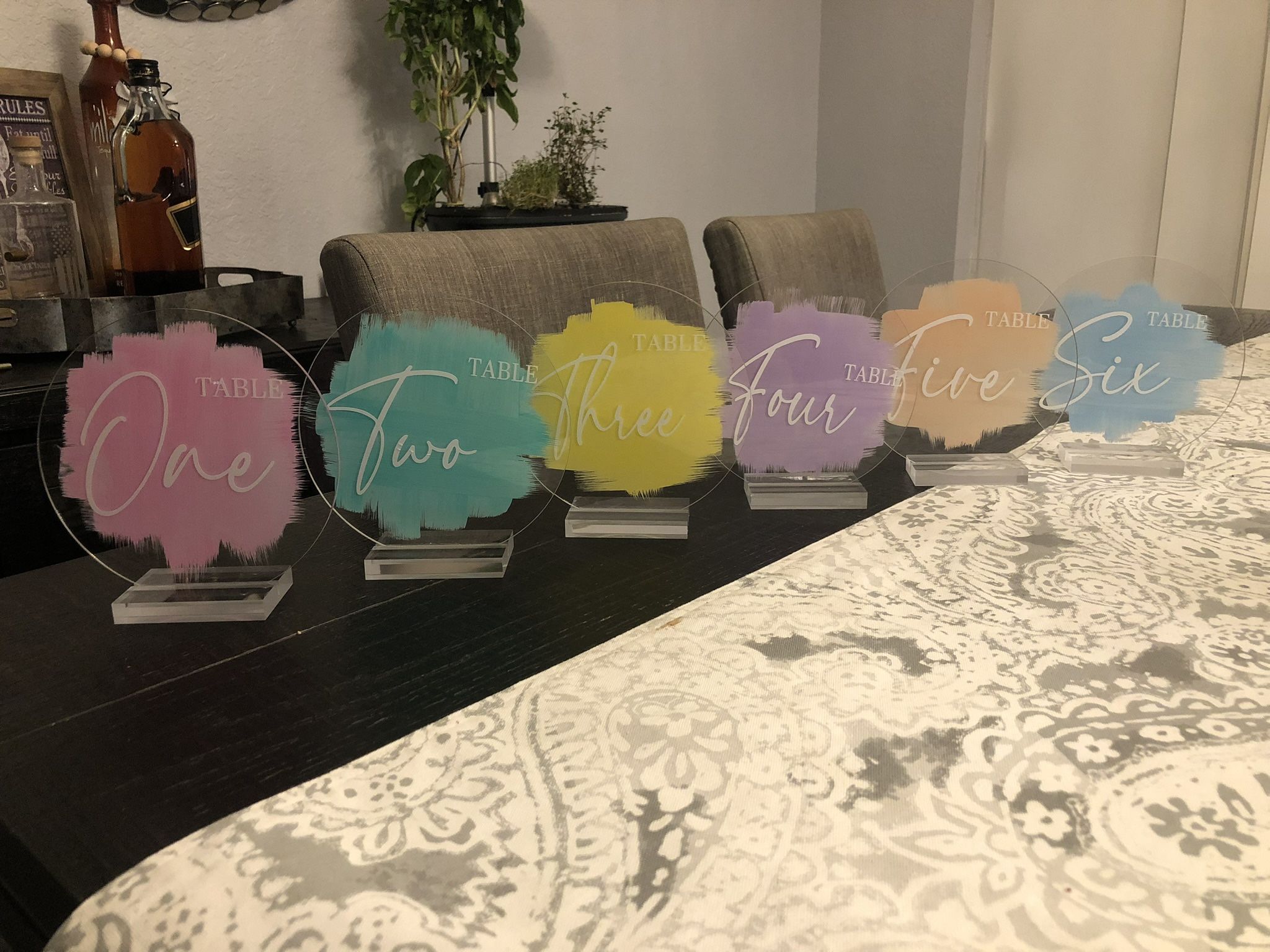 Acrylic Round Table Numbers With Stand