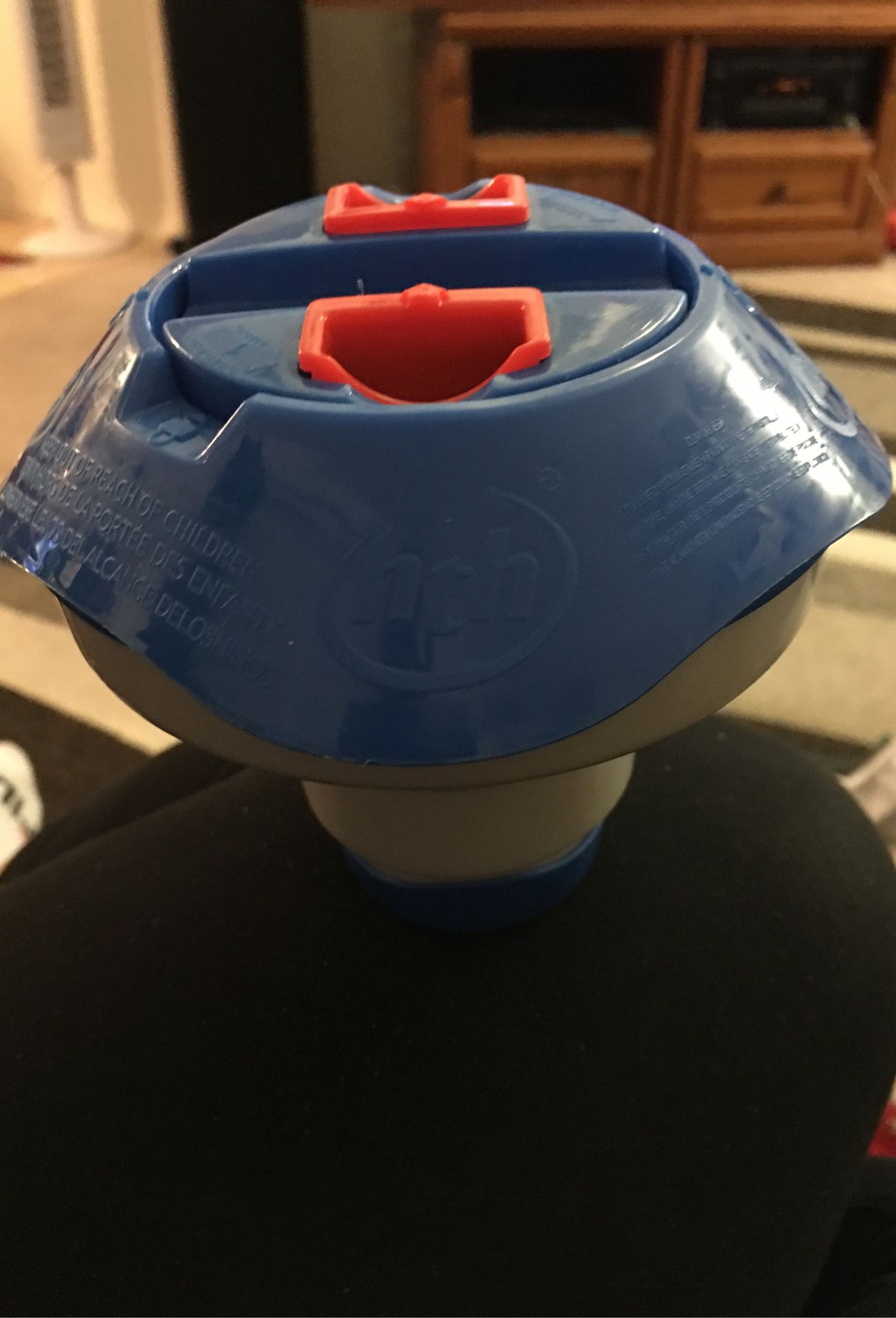 Small Floating pool chlorine dispenser
