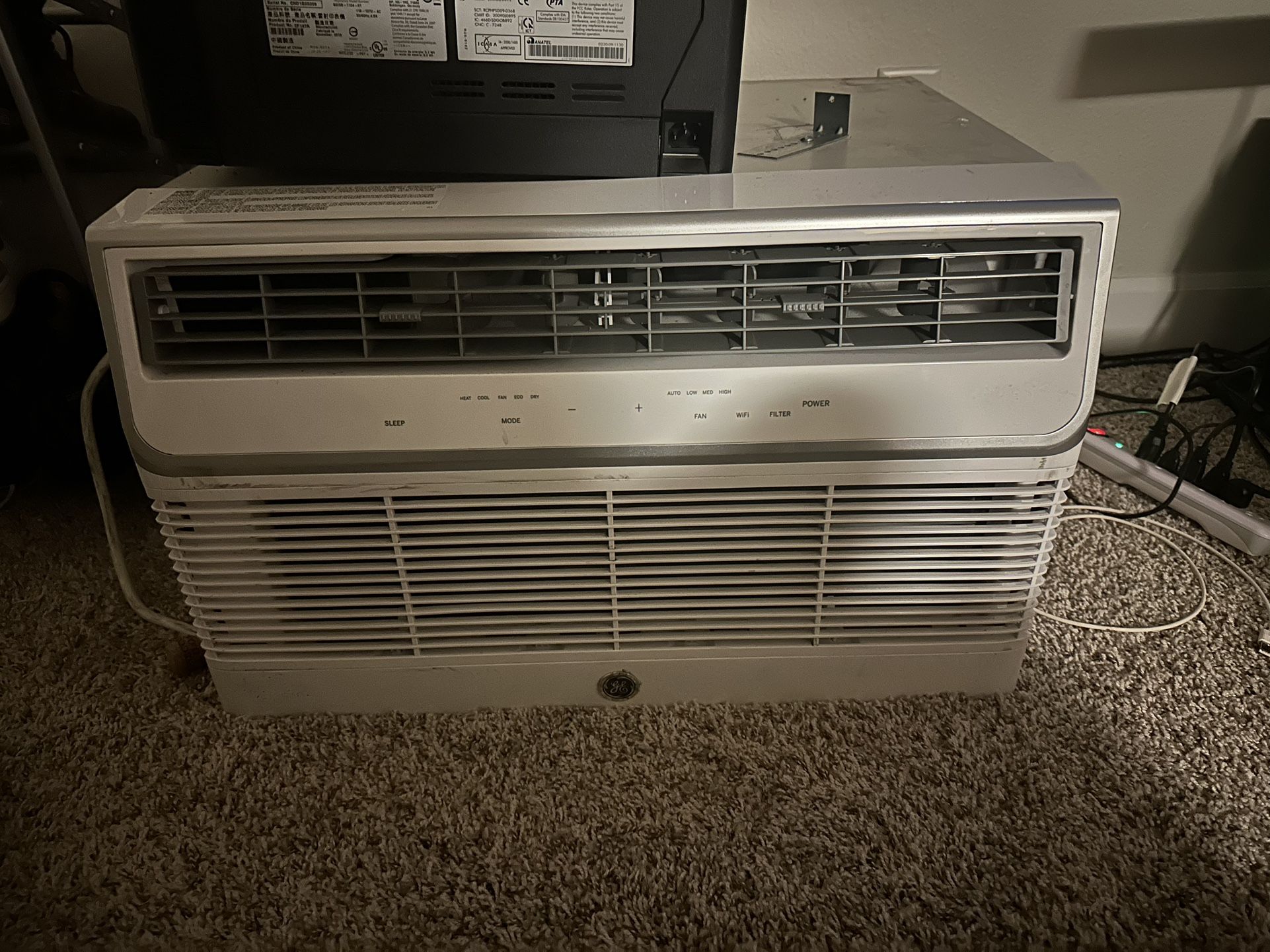 GE Air/het Window Unit