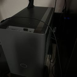 Mini Pc With RTX 4080 Super And Ryzen 7 7800X3D 32GB RAM