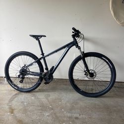 BIKE CANNONDALE 29”