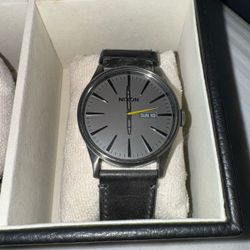 Nixon watch the sentry