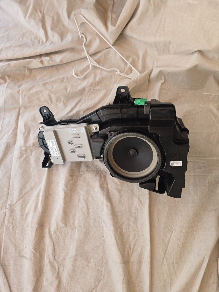 Ford Bronco B&O Subwoofer OEM