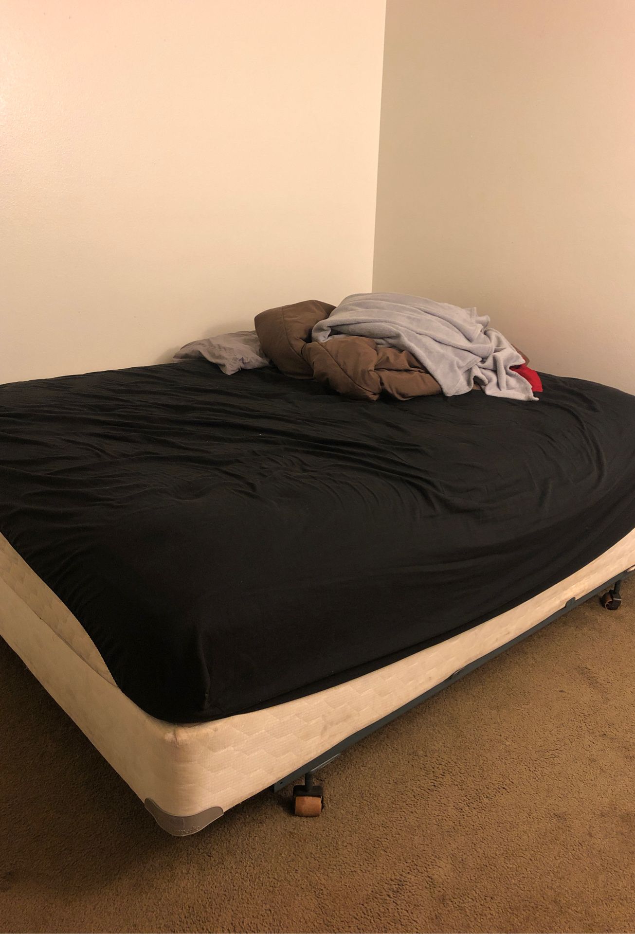 Queen bed for free