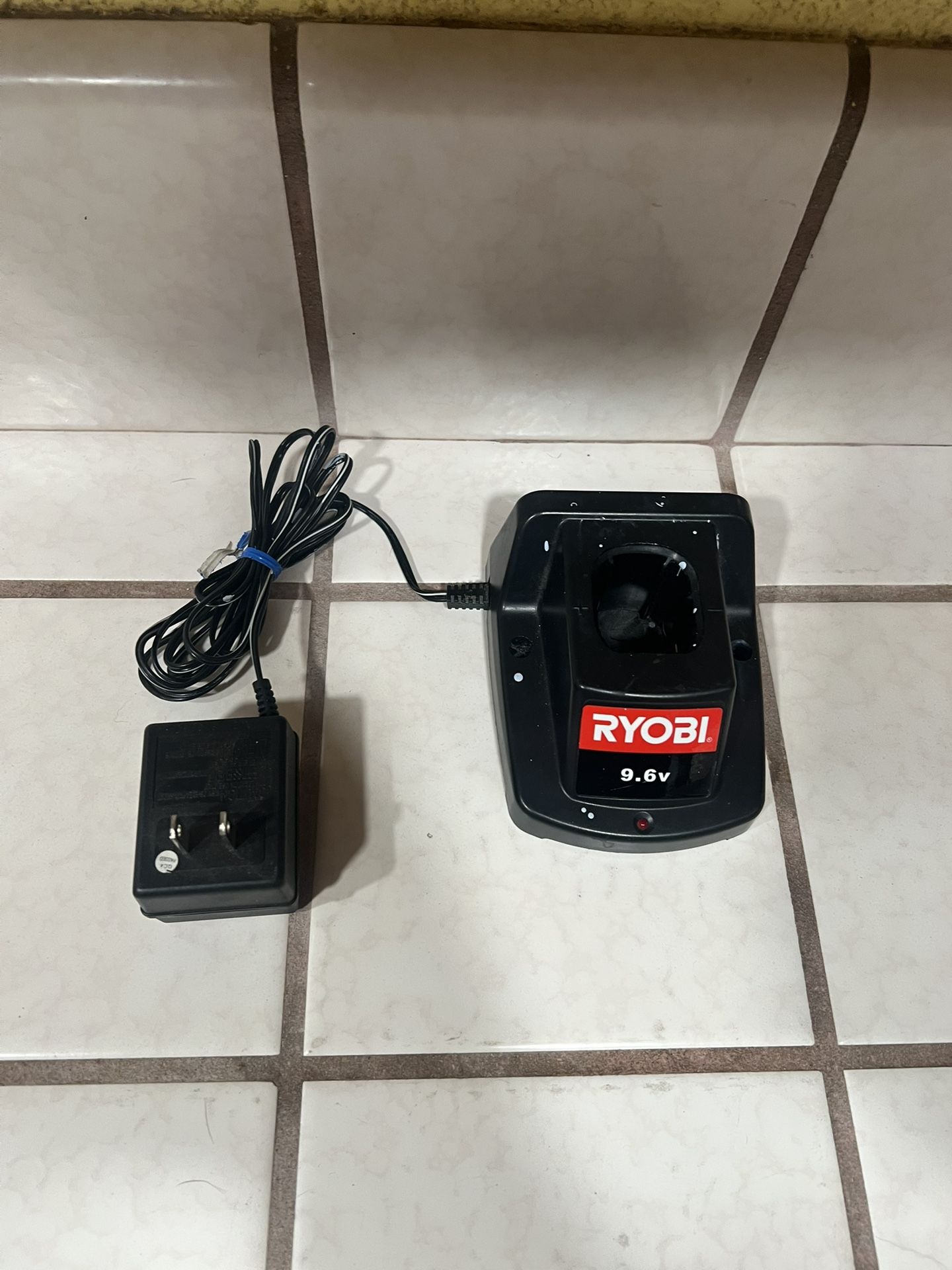 Ryobi Charger