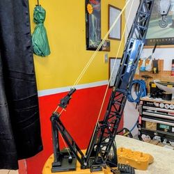 Huina Remote Controlled Crane Truck