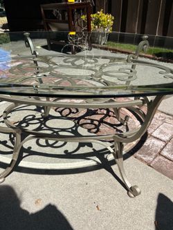 Vintage Iron Fleur De Lis Silver Painted Oval Coffee Table