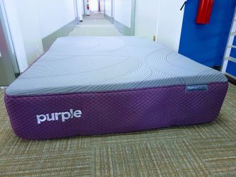Purple RestorePlus King Size Mattress – Soft – Excellent Condition