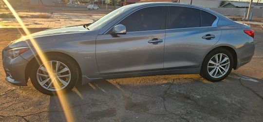 2016 INFINITI Q50