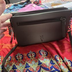 Vera Wang Pocketbook