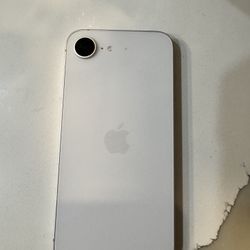 iPhone 17e - White - Unlocked For Sale