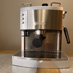 DēLonghi 15 Bar Pump Espresso Maker, EC702, Metal