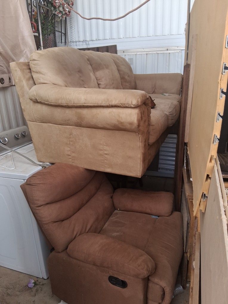 Reclining Cbair And Couch