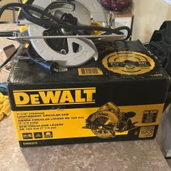 Dewalt Cord Circular Saw 