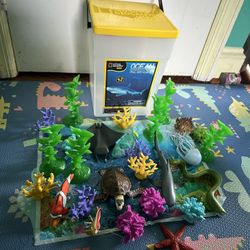 National Geographic Expedition Coral Reef Figure Set
