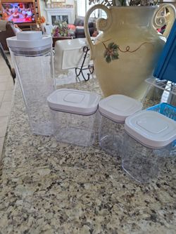 Kitchen containers