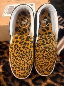 New Nike Leopard shoes Size 6 1/2