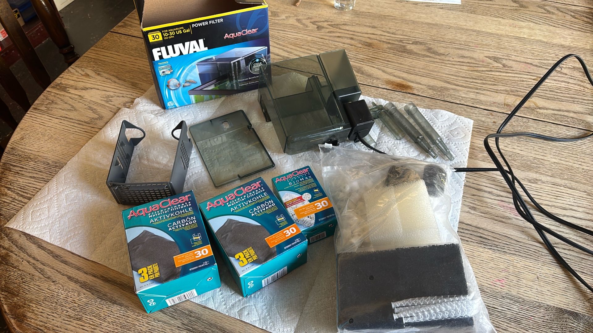 10 Gallon Fluval AquaClear Filter and Filter Supplies