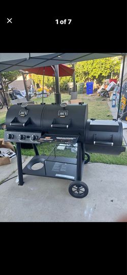 Canyon Black Liquid propane and charcoal Combo Grill Ill