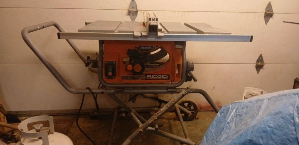 10" Ridgid Rollout TableSaw