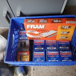 2000 Jeep Oil Filters And 1 Air Filter