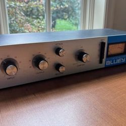BLACK LION AUDIO 1176 COMP Bluey