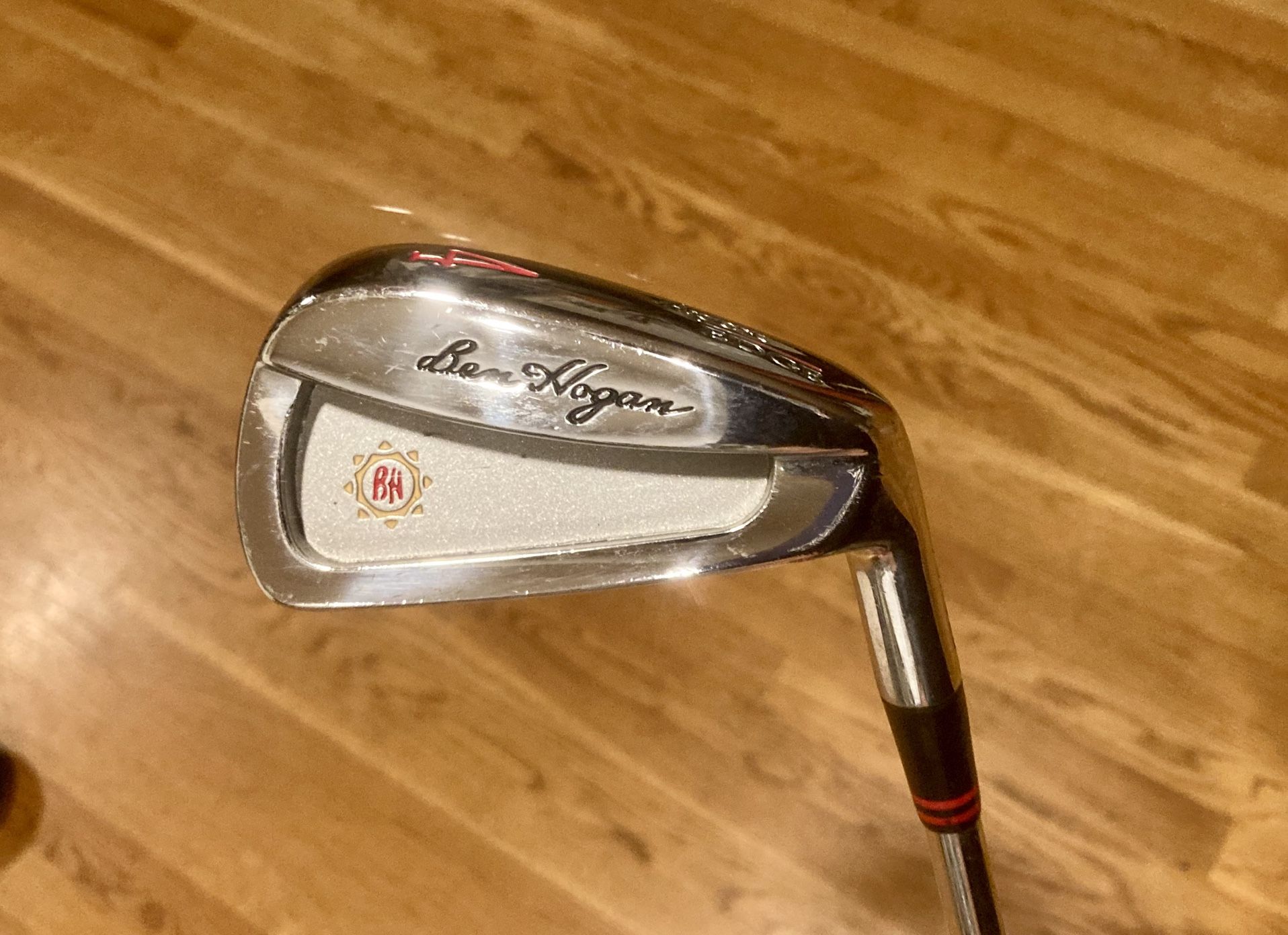 VERY NICE TaylorMade & Hogan Golf Clubs Set NEW Grips 14 Clubs! QUALITY