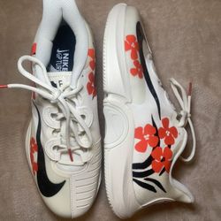 Tennis Shoes