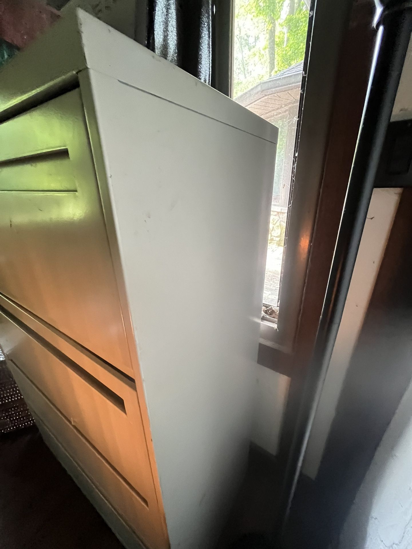 filling cabinet