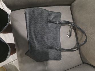 Michael Kors Jet Set Tote