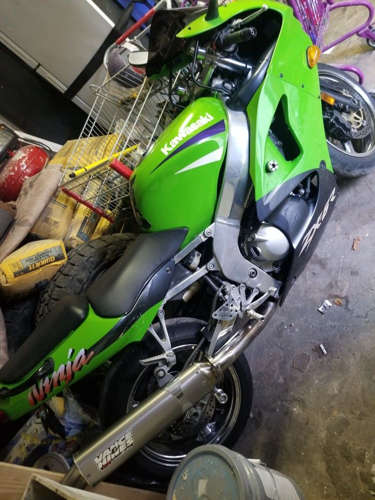 Kawasaki 600 Zx6r