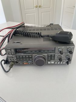 Kenwood HF Transceiver
