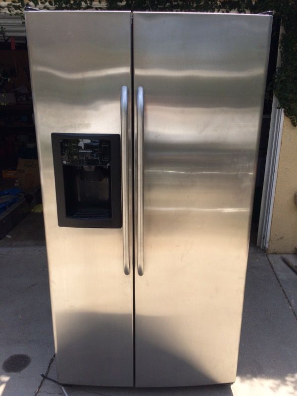 GE side by side Refrigerator