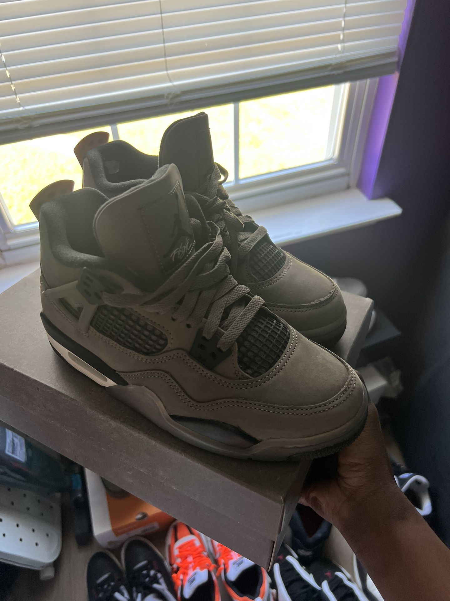 Jordan Retro 4 Size 5.5