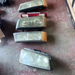 Chevrolet Silverado 2005 Front Light