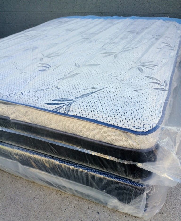 Bamboo Collection Pillow Top Queen Size Set