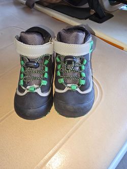 Infant snow boots