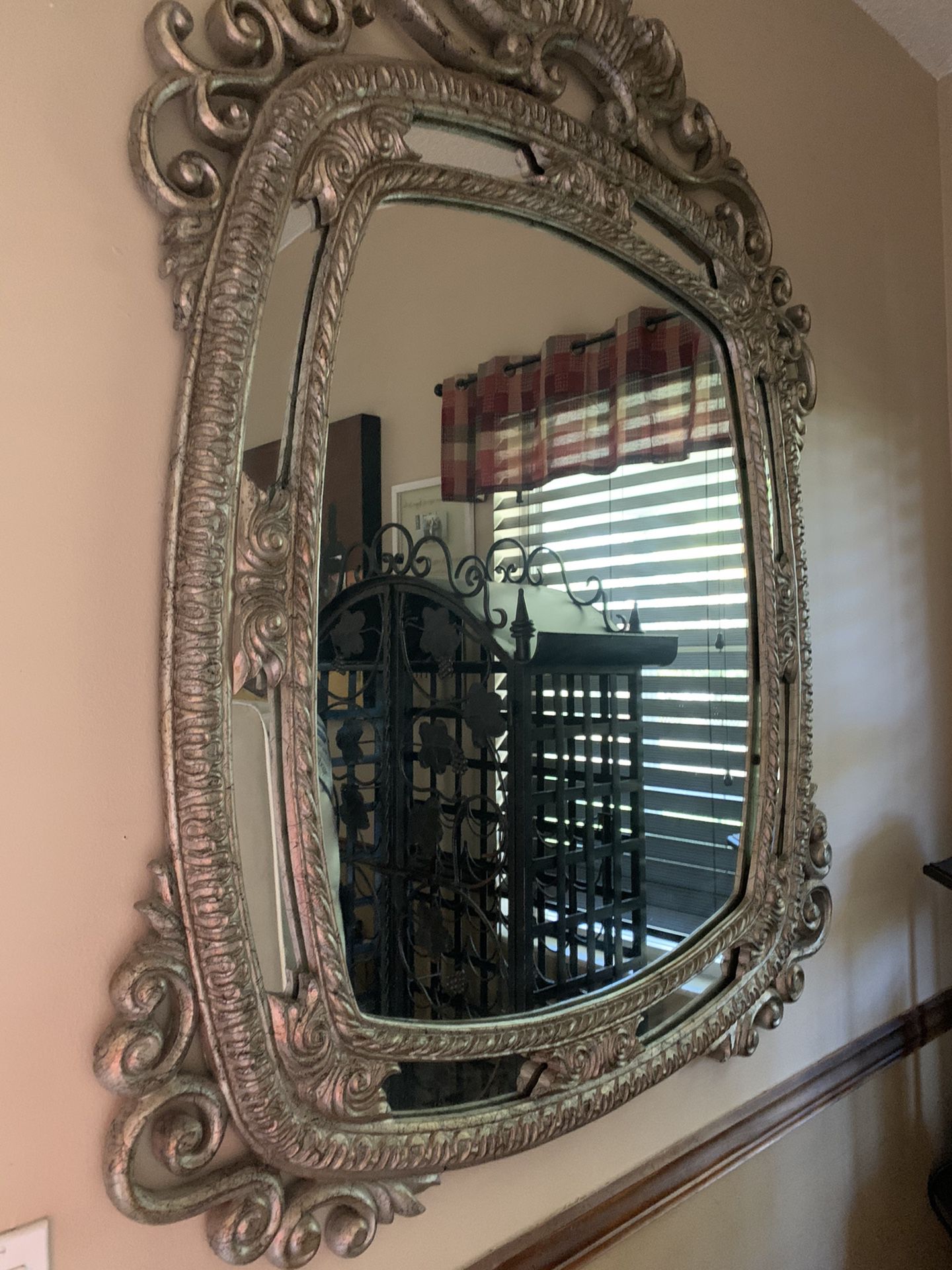 Beautiful mirror very heavy $175