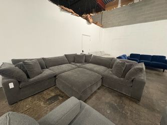 Section Sofa Couch - Financing/Delivery Available