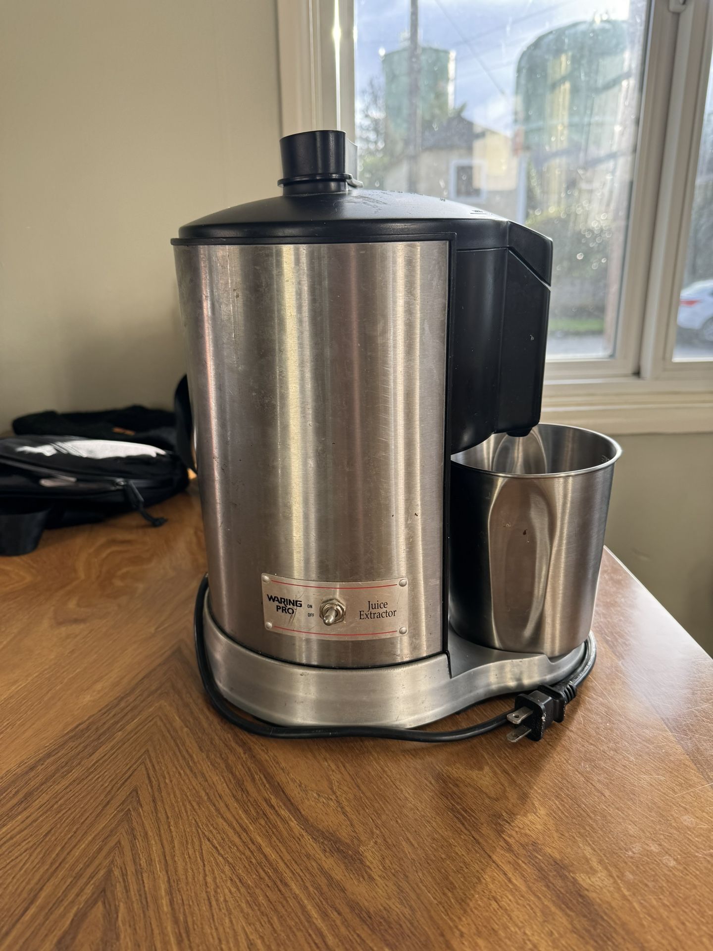 Waring Pro Juice Extractor