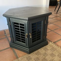 End Table Dog House 