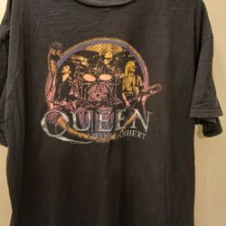 Queen And Adam Lambert The Rhapsody Tour 2023 Men's T-shirt Size 2XL