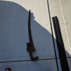 Big Pipe Wrench