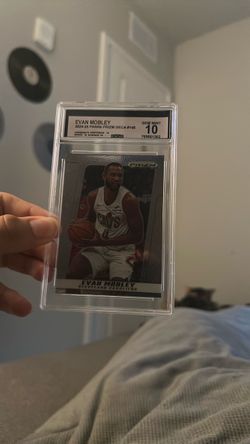 Evan Mobley 2024-25 Panini Prizm Deca #148 CGC 10