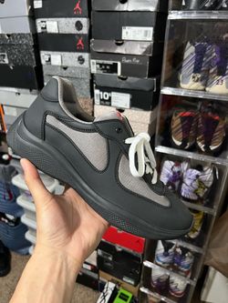 Sz 10 Men’s America’s Cup $100 FIRM NO TRADES