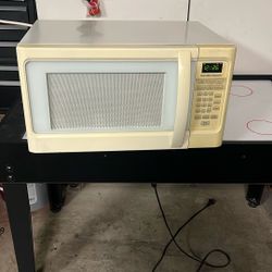 Microwave Oven