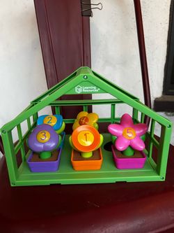 Learning Resources Counting Flowers Greenhouse Toy