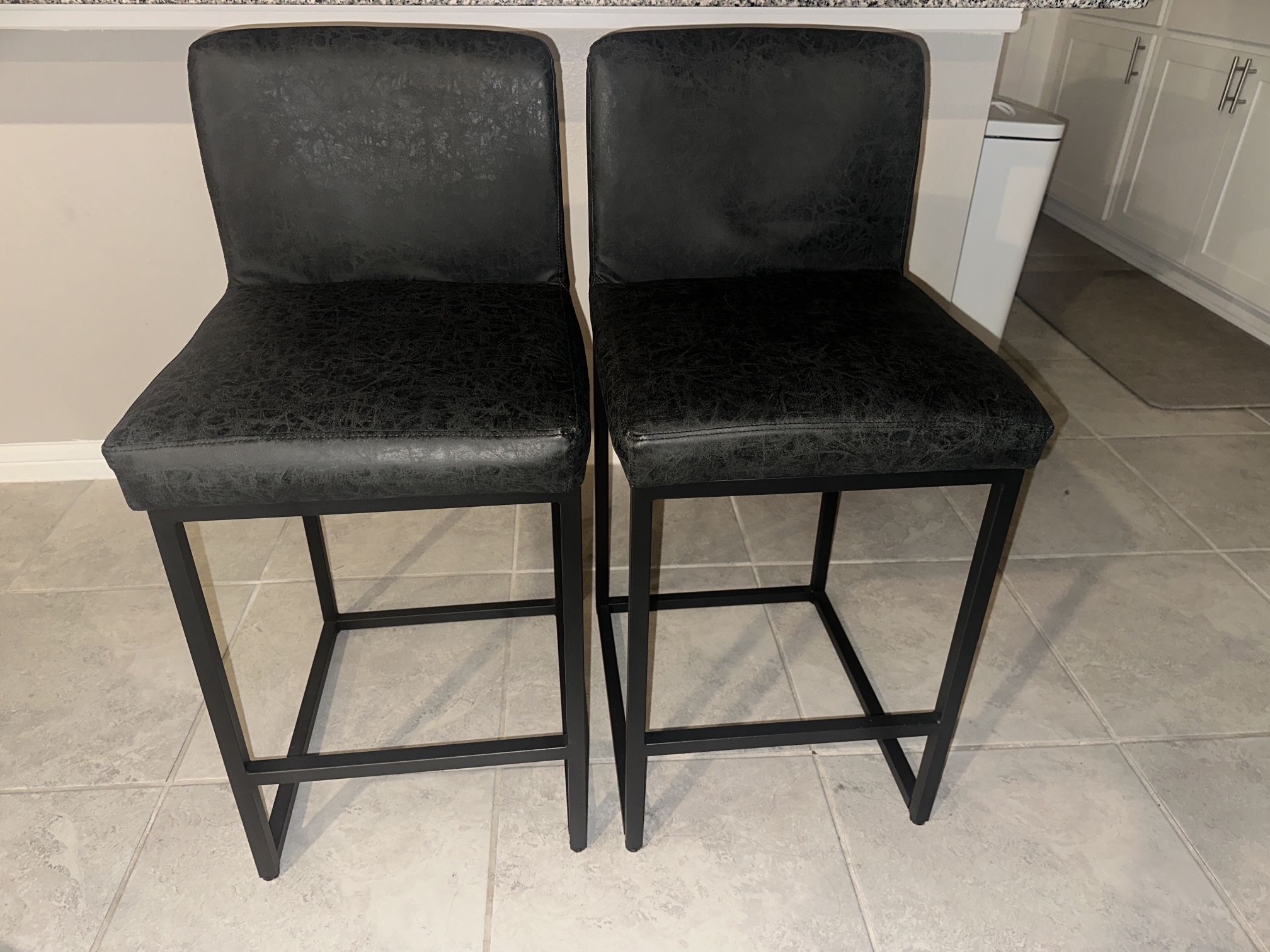 Wade Logan 24” Upholstered Counter Stool – Dark Gray