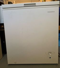 Deep freezer